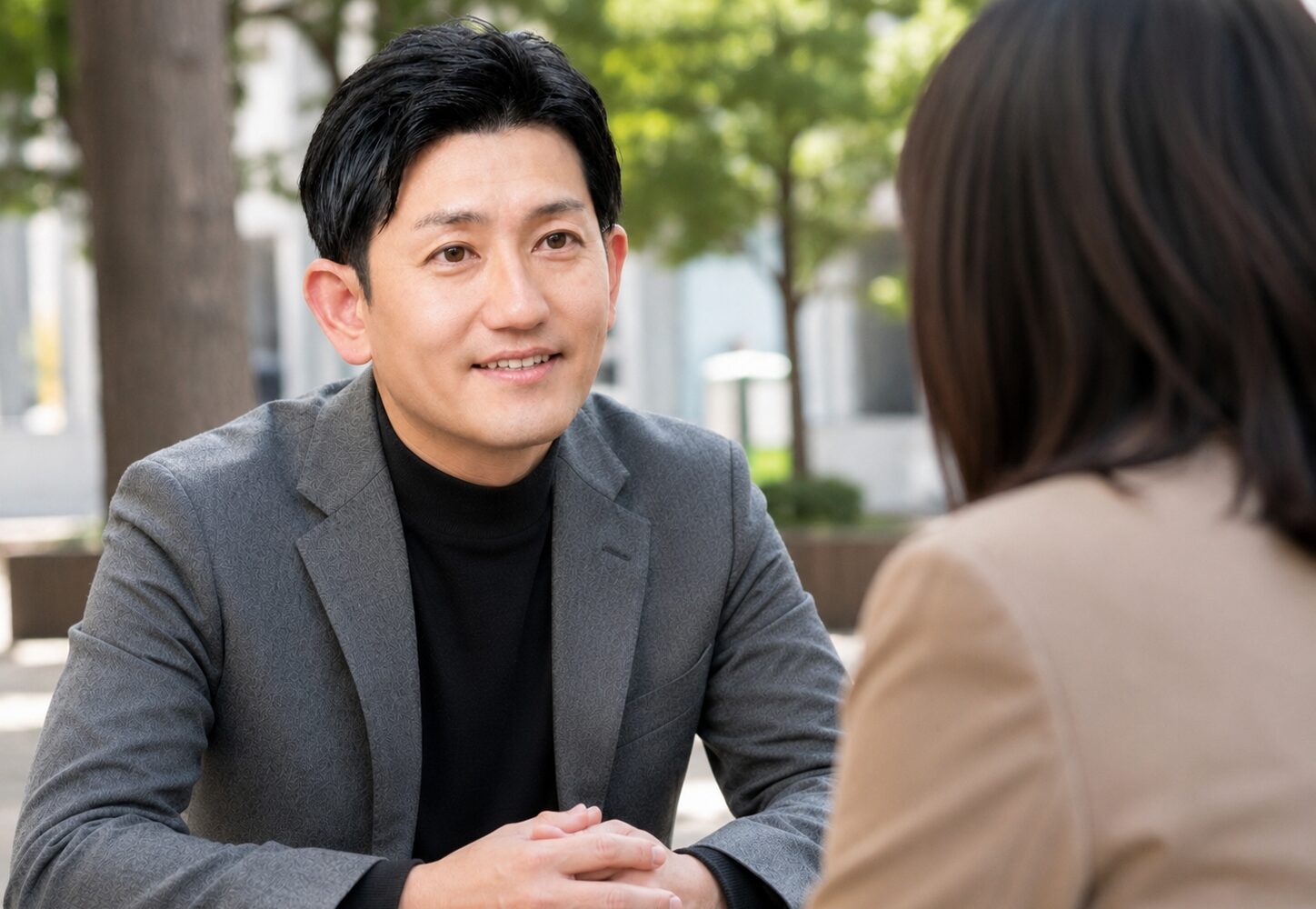 聴く。